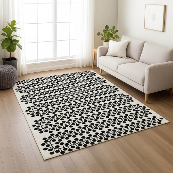 HomeRoots 5' Modern Ivory and Black Geometric Area Rug - Washable, Durable, Indoor/Outdoor, Kid & Pet Friendly! 640315