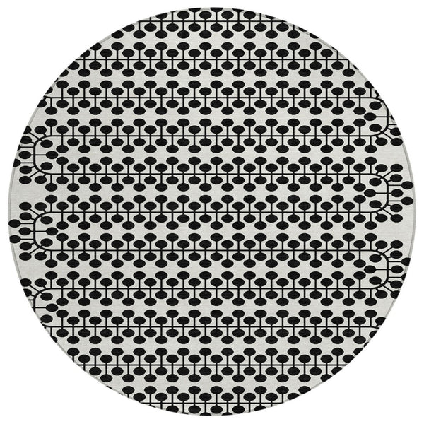 HomeRoots 8' Stylish Ivory and Black Round Geometric Washable Area Rug for Indoor and Outdoor Use, Durable 640317