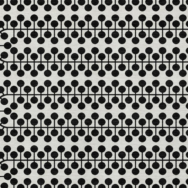 HomeRoots 8' X 10' Ivory and Black Geometric Indoor-Outdoor Area Rug - Stylish, Machine Washable & Durable! 640319