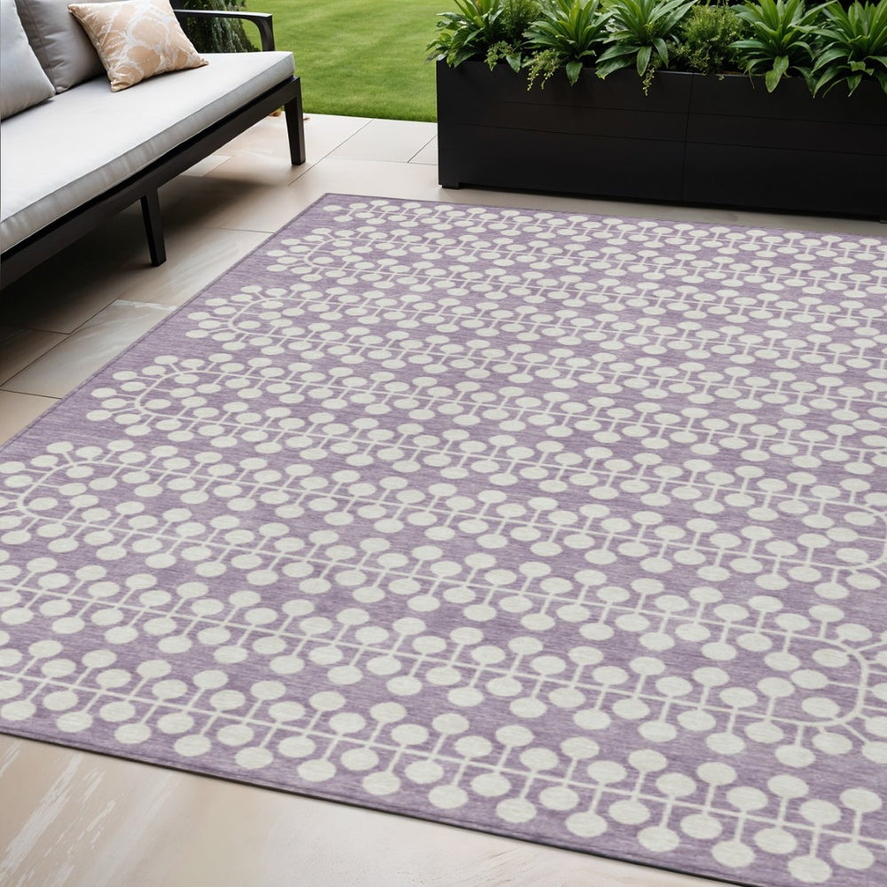 HomeRoots 5' X 8' Lavender & Ivory Geometric Rug – Washable, Durable, Perfect for Indoor & Outdoor Spaces! 640327