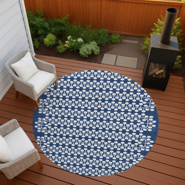 HomeRoots 8' Navy Blue Geometric Round Rug - Stylish, Durable & Washable for Indoor/Outdoor High-Traffic Areas 640339