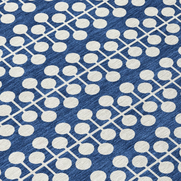 HomeRoots 8' Navy Blue Geometric Round Rug - Stylish, Durable & Washable for Indoor/Outdoor High-Traffic Areas 640339
