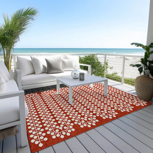 HomeRoots 5' Stylish Red and Ivory Geometric Washable Indoor-Outdoor Area Rug for Versatile Home Décor 640344