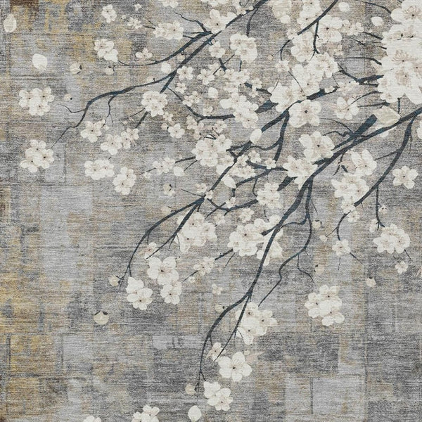 HomeRoots 5' Stylish Gray Ivory and Silver Floral Washable Area Rug for Indoor and Outdoor Elegance 640380