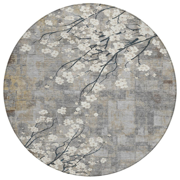 HomeRoots 8' Gray Ivory and Silver Round Floral Washable Area Rug - Stylish, Durable, Indoor/Outdoor Charm! 640381