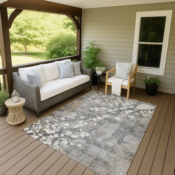 HomeRoots 8' Gray Ivory Silver Floral Washable Area Rug - Durable, Stylish for Indoor & Outdoor Spaces! 640382