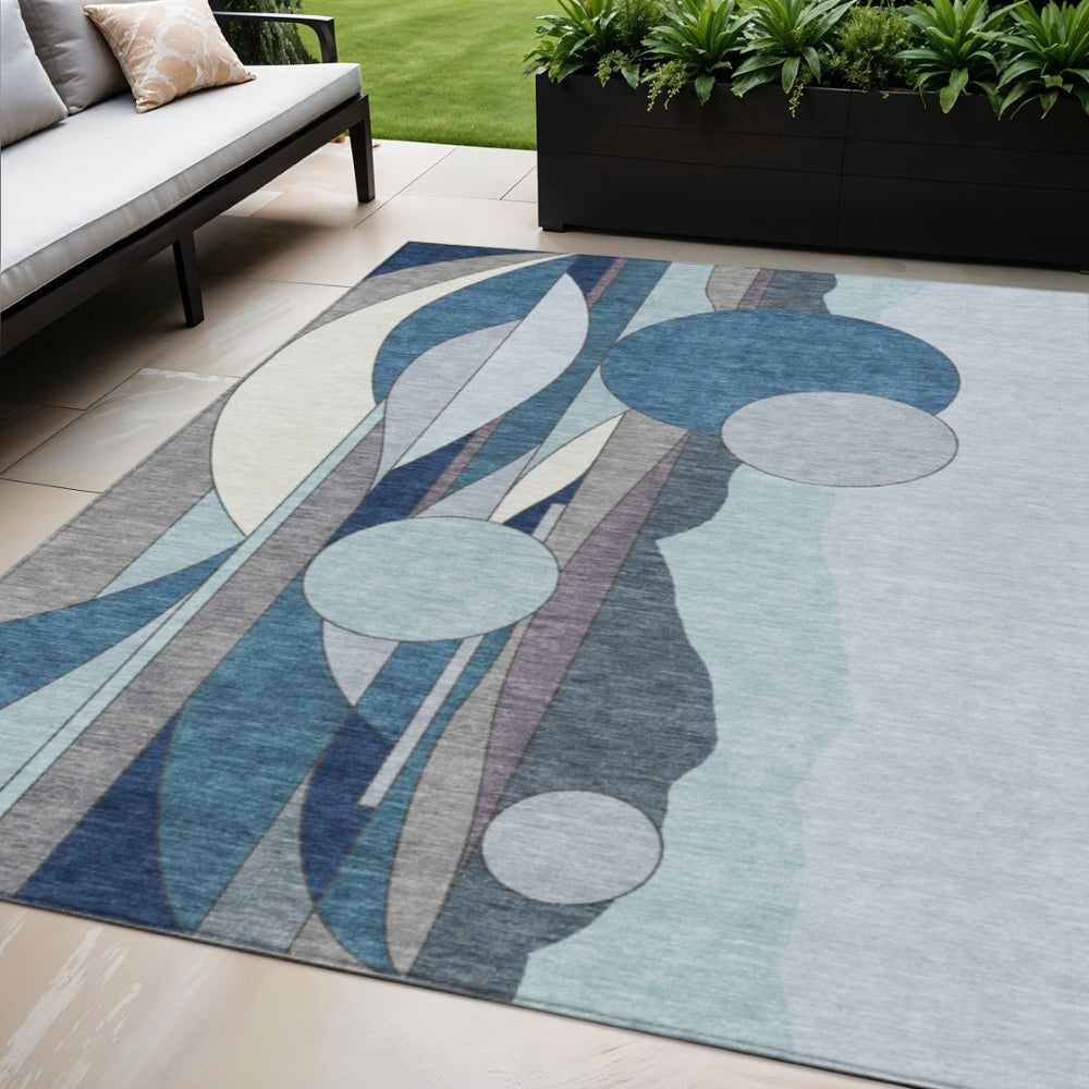 HomeRoots 5' Blue and Ivory Geometric Area Rug - Washable, Durable for Indoor/Outdoor Use, Stylish and Safe! 640509