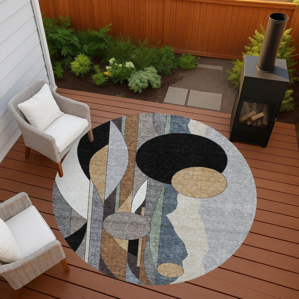HomeRoots 8' Contemporary Gray Black Gold Round Geometric Area Rug - Durable, Washable, Indoor & Outdoor Use 640522