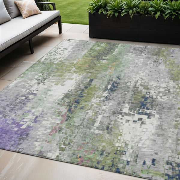 HomeRoots 5' Stylish Artichoke Green Abstract Area Rug - Washable, Indoor/Outdoor, Heavy-Duty & Versatile 640563