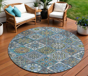 HomeRoots 8' Denim Blue and Green Round Patchwork Rug - Washable, Stylish, Versatile for Indoor and Outdoor Use 640630