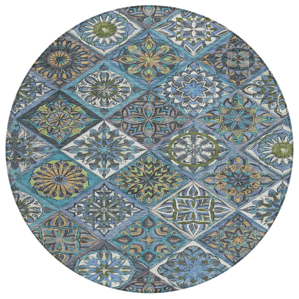 HomeRoots 8' Denim Blue and Green Round Patchwork Rug - Washable, Stylish, Versatile for Indoor and Outdoor Use 640630