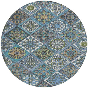 HomeRoots 8' Denim Blue and Green Round Patchwork Rug - Washable, Stylish, Versatile for Indoor and Outdoor Use 640630