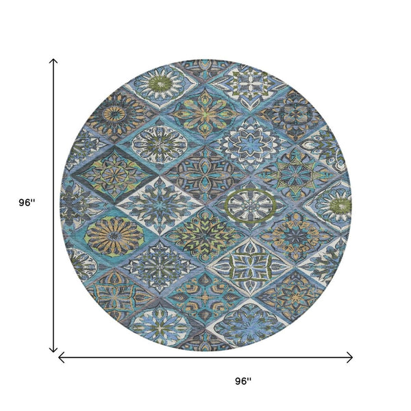 HomeRoots 8' Denim Blue and Green Round Patchwork Rug - Washable, Stylish, Versatile for Indoor and Outdoor Use 640630