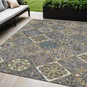 HomeRoots 5' X 8' Taupe & Green Patchwork Rug – Stylish, Washable, Durable for Indoor/Outdoor Spaces! 640647