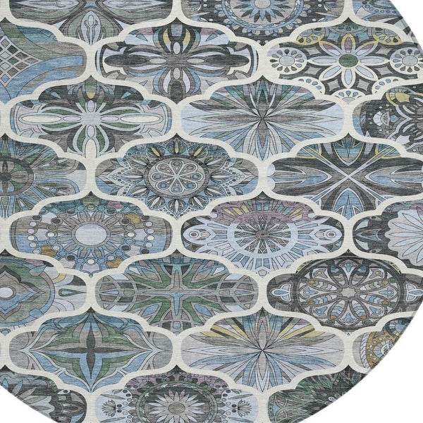 HomeRoots 8' Blue And Ivory Round Quatrefoil Rug - Durable, Washable Area Rug for Indoor & Outdoor Spaces 640660