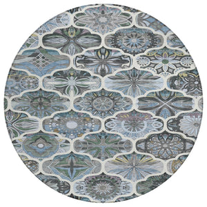 HomeRoots 8' Blue And Ivory Round Quatrefoil Rug - Durable, Washable Area Rug for Indoor & Outdoor Spaces 640660