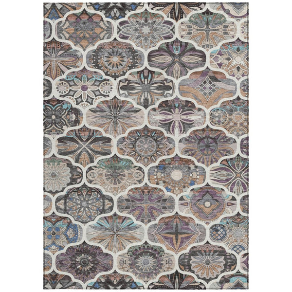 HomeRoots 5' Stylish Gray Lavender Ivory Quatrefoil Washable Area Rug for Indoor & Outdoor Living Spaces 640665
