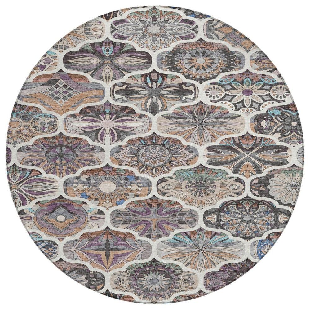 HomeRoots 8' Round Quatrefoil Area Rug in Gray, Lavender & Ivory - Washable, Durable, Ideal for Indoors & Outdoors 640666