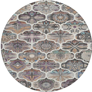 HomeRoots 8' Round Quatrefoil Area Rug in Gray, Lavender & Ivory - Washable, Durable, Ideal for Indoors & Outdoors 640666
