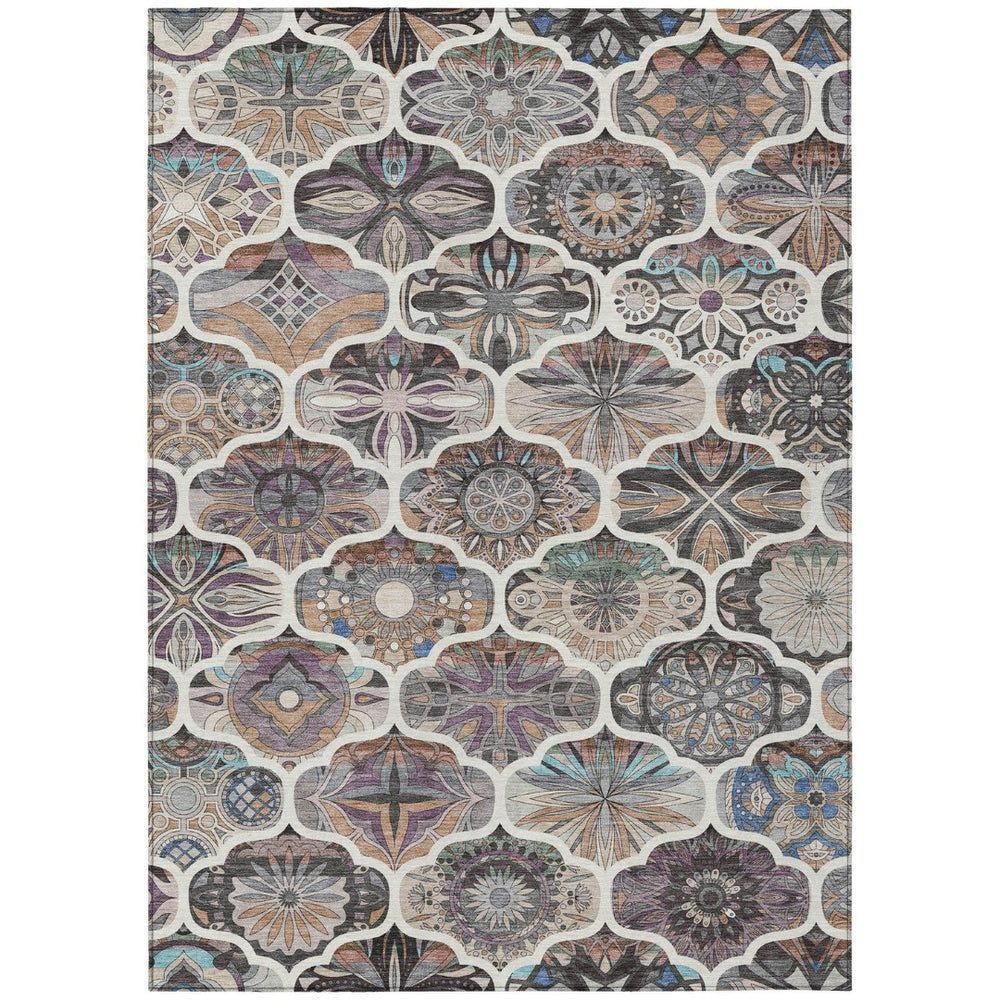 HomeRoots 9' X 12' Stylish Gray Lavender Quatrefoil Washable Area Rug for Indoor & Outdoor Versatility 640668