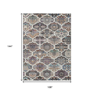HomeRoots 9' X 12' Stylish Gray Lavender Quatrefoil Washable Area Rug for Indoor & Outdoor Versatility 640668