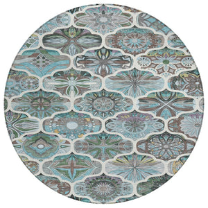 HomeRoots 8' Teal Blue Quatrefoil Area Rug - Stylish, Washable Indoor/Outdoor Rug for Versatile Living Spaces 640672