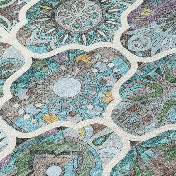 HomeRoots 10' X 14' Teal Blue & Ivory Quatrefoil Washable Rug - Durable Indoor/Outdoor Style for High Traffic Areas 640675