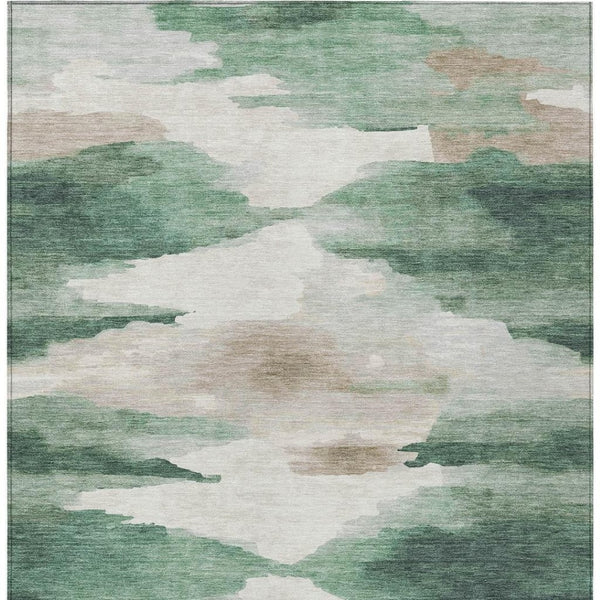 HomeRoots 5' Stylish Green and Ivory Abstract Area Rug – Washable, Durable, Indoor/Outdoor Versatility for Homes 640787