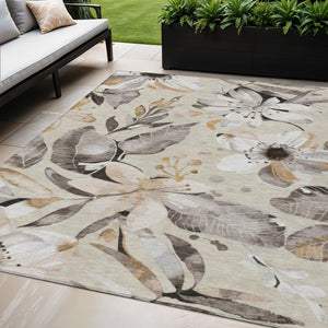 HomeRoots 5' X 8' Floral Indoor Outdoor Area Rug in Beige, Ivory & Gray – Durable, Washable & Versatile Decor 640805