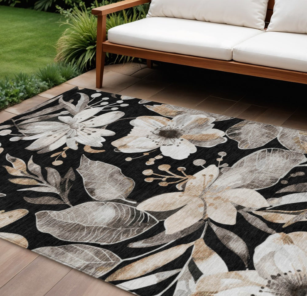 HomeRoots 9' Timeless Black Ivory Gold Floral Machine Washable Area Rug for Indoor & Outdoor Elegance 640814