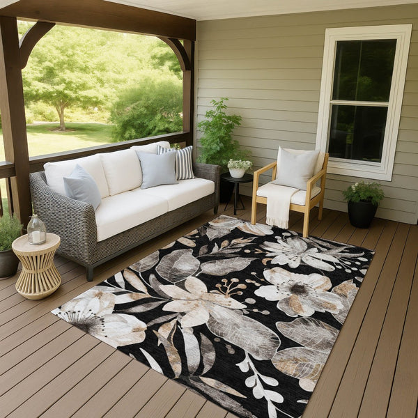 HomeRoots 9' Timeless Black Ivory Gold Floral Machine Washable Area Rug for Indoor & Outdoor Elegance 640814