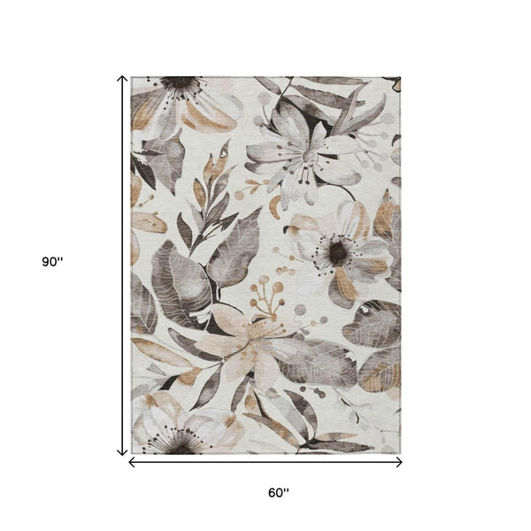 HomeRoots 5' Floral Washable Area Rug in Ivory & Charcoal - Stylish, Durable for Indoor & Outdoor Use! 640841