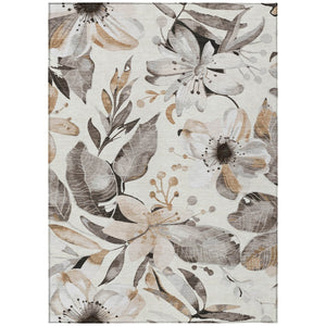 HomeRoots 5' Floral Washable Area Rug in Ivory & Charcoal - Stylish, Durable for Indoor & Outdoor Use! 640841