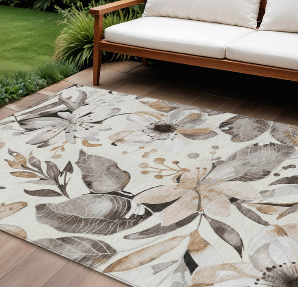 HomeRoots 10' Indoor/Outdoor Ivory Charcoal Floral Area Rug - Washable, Durable, Perfect for High-Traffic Spaces 640845