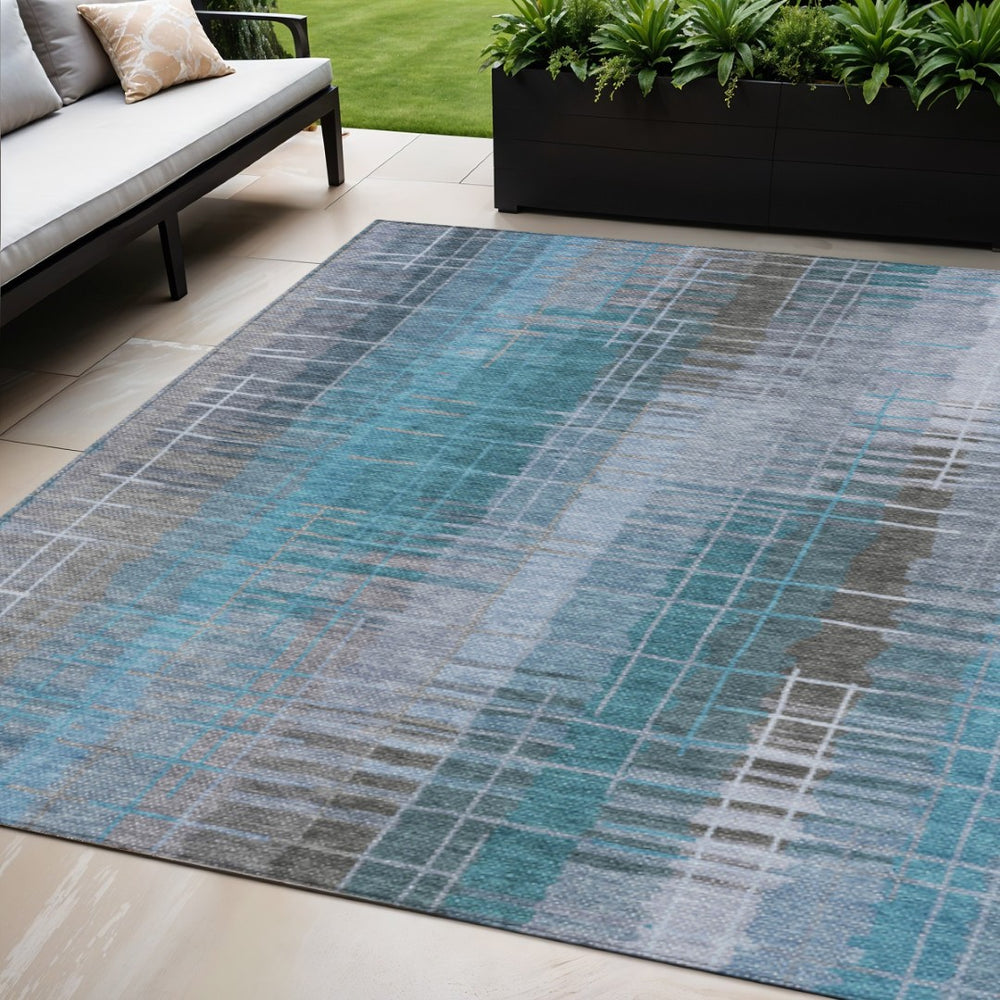 HomeRoots 5' Teal Blue & Gray Striped Indoor Outdoor Area Rug – Washable, Durable, Stylish for Any Space! 640907