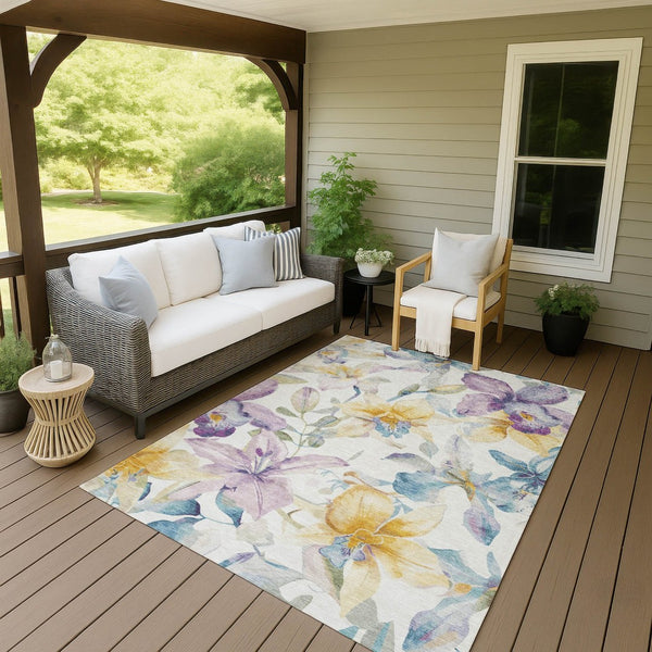 HomeRoots 5' X 8' Elegant Floral Ivory, Gold & Lavender Area Rug - Washable, Durable for Indoor/Outdoor Use 640931