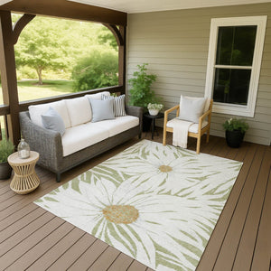 HomeRoots 5' X 8' Elegant Floral Artichoke Green Indoor Outdoor Rug – Machine Washable, Stain Resistant Design 641079