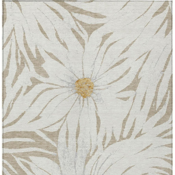 HomeRoots 5' Elegant Beige Ivory Gold Floral Area Rug - Durable, Washable Indoor/Outdoor Design for Every Space 641085