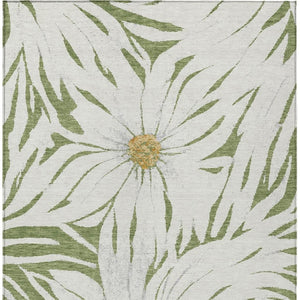 HomeRoots 5' Elegant Green, Ivory & Gold Floral Washable Area Rug – Durable Indoor/Outdoor Charm for Any Space 641109