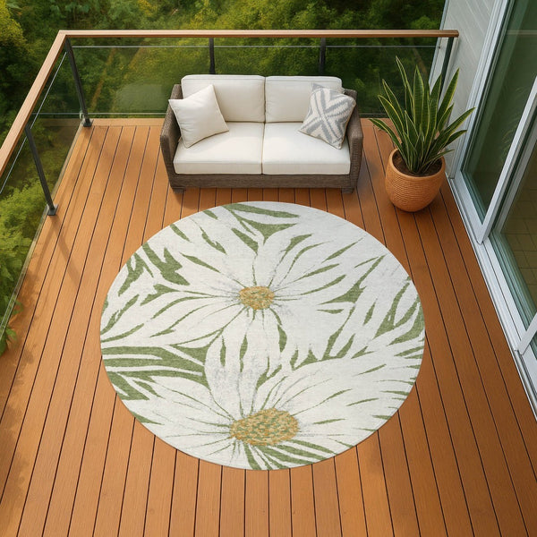HomeRoots 8' Green Ivory and Gold Round Floral Rug – Durable, Washable Area Rug for Indoor & Outdoor Use! 641110