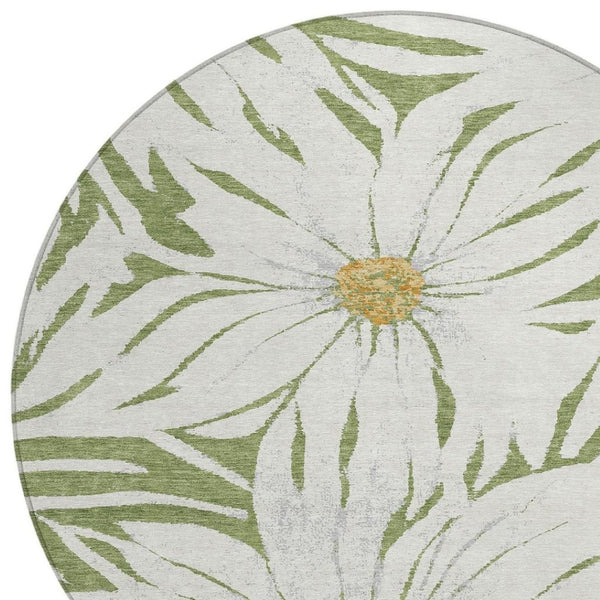 HomeRoots 8' Green Ivory and Gold Round Floral Rug – Durable, Washable Area Rug for Indoor & Outdoor Use! 641110
