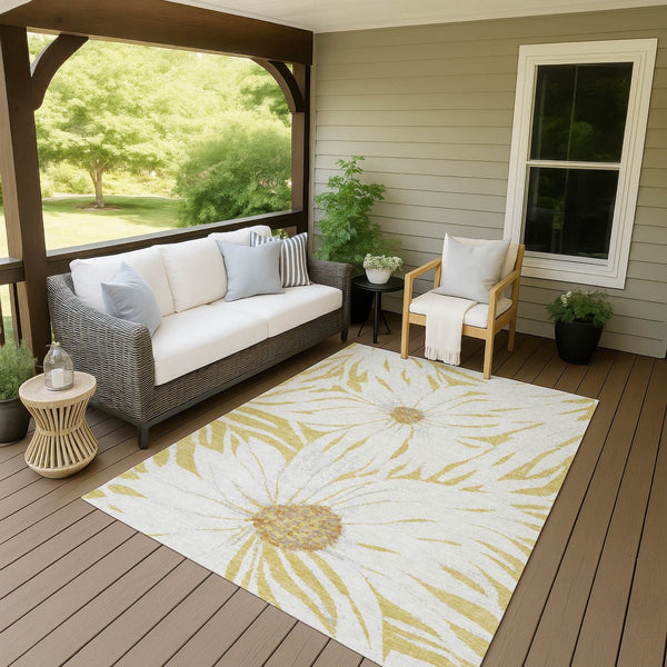 HomeRoots 5' X 8' Washable Gold & Ivory Floral Area Rug – Durable, Stain-Resistant Indoor/Outdoor Charm for Any Space 641115
