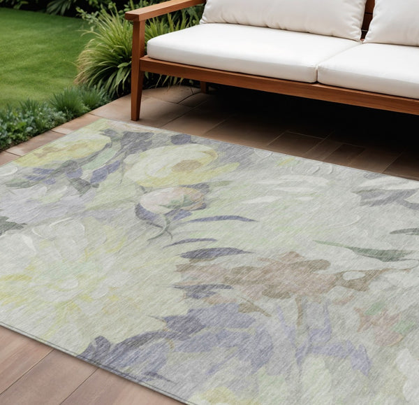 HomeRoots 9' X 12' Mint Green Floral Area Rug - Stylish, Washable, Durable Indoor/Outdoor Design for Any Space 641168