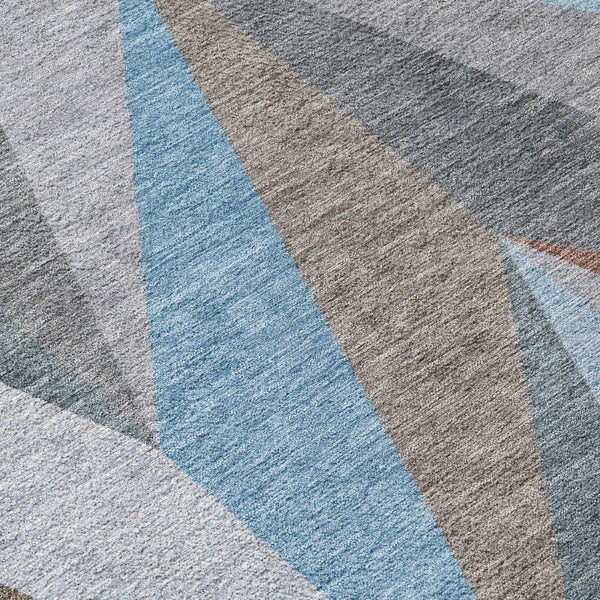 HomeRoots 8' Teal Blue Round Geometric Area Rug - Stylish, Washable, Durable for Indoor & Outdoor Use 641214