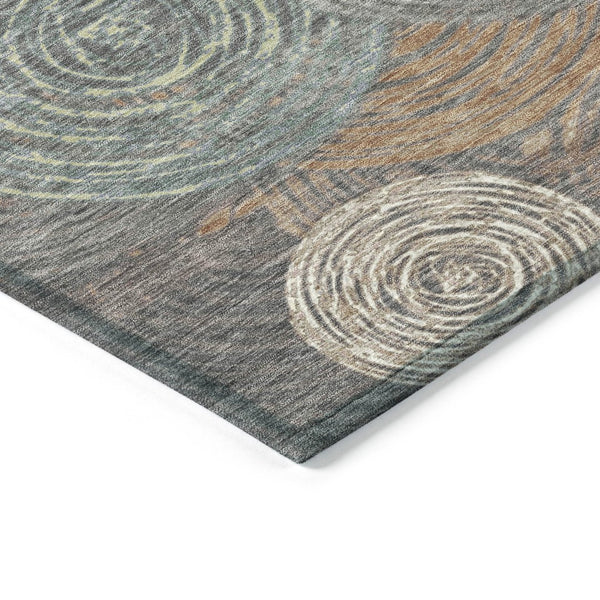 HomeRoots 5' Stylish Brown Taupe & Beige Geometric Washable Indoor/Outdoor Area Rug - Durable & Trendy Décor 641273