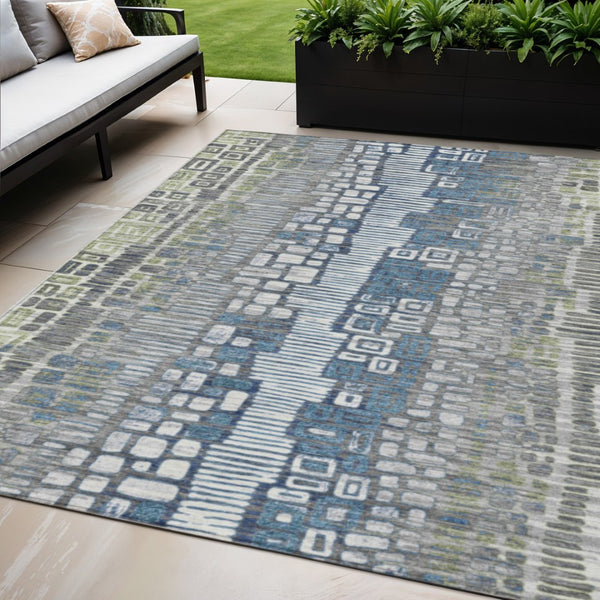HomeRoots 5' X 8' Artichoke Green Geometric Area Rug - Washable, Durable, Pet-Friendly for Indoor & Outdoor Use 641303