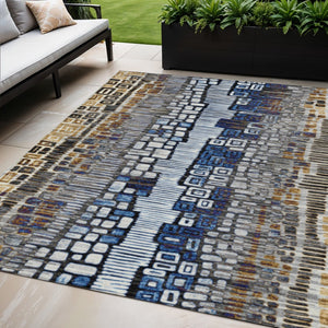 HomeRoots 5' Stylish Geometric Washable Area Rug in Pewter, Ivory, Blue & Gold for Indoor/Outdoor Use 641327