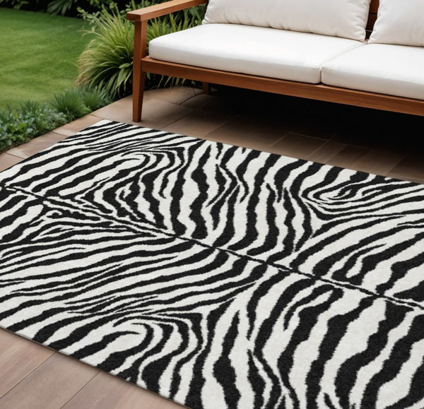Zebra Print Polyester Area Rug Washable Indoor Outdoor Bold Animal Pattern Low Pile Ivory Black