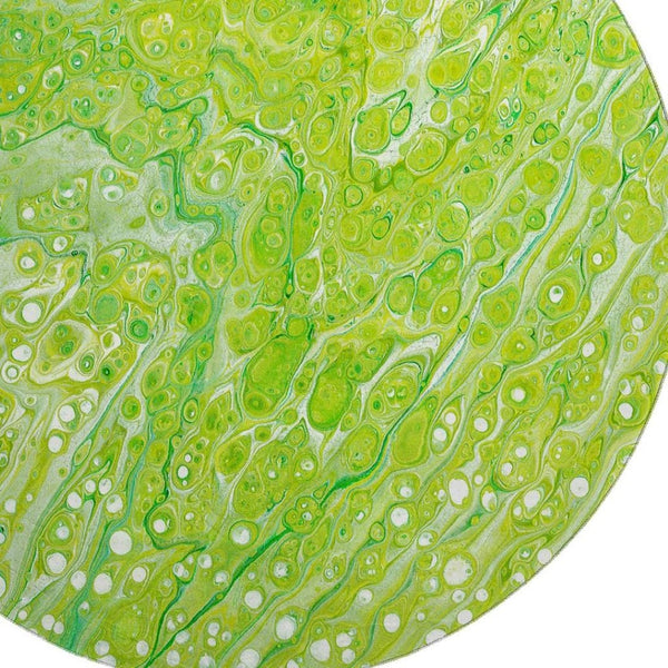 HomeRoots 8' Shamrock Green Round Area Rug - Stylish Abstract Design, Washable & Durable for Indoor/Outdoor Use 642826