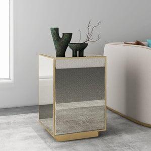 HomeRoots 22" Stunning Silver and Gold Mirrored Glass End Table – Chic, Ready-to-Use Accent for Any Room 642846